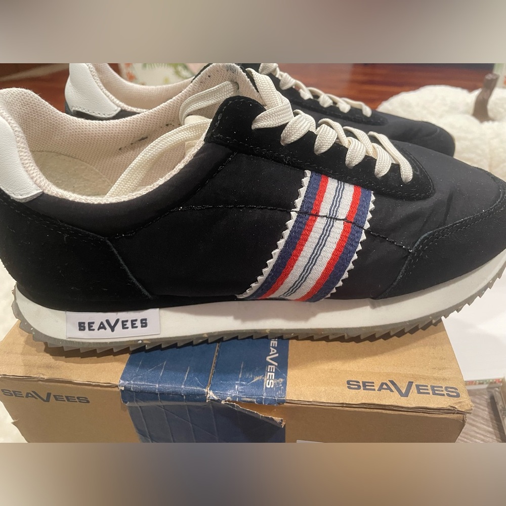 SeaVees Women's Black Sneakers